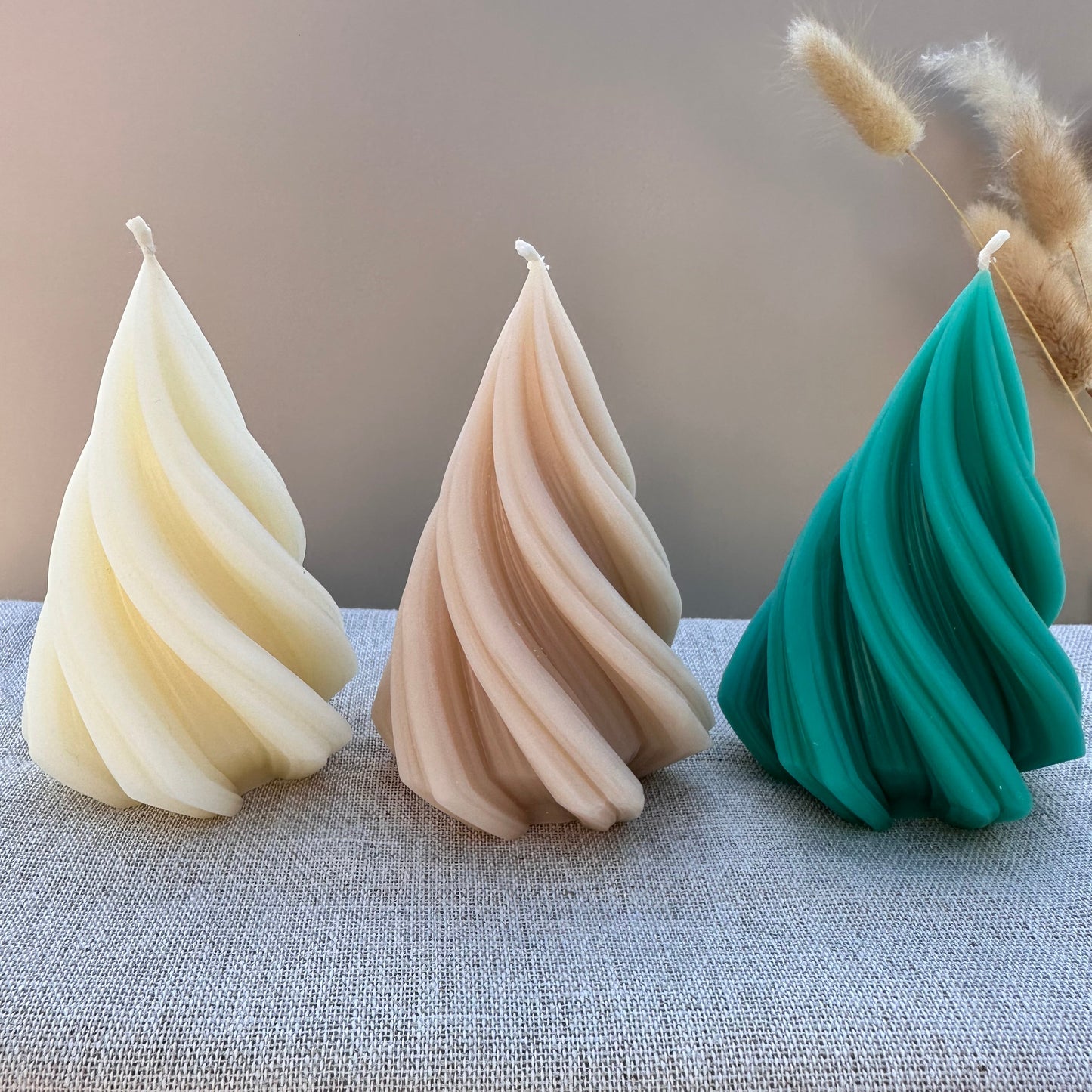 KIERRE KUUSI Iso lahjapakkauksessa