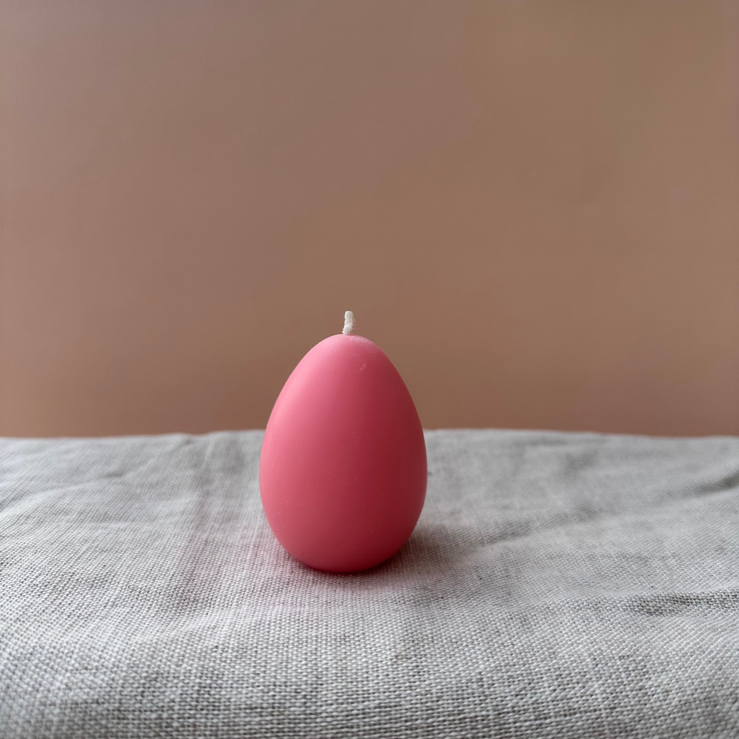 PÄÄSIÄISMUNA pieni, eri värejä